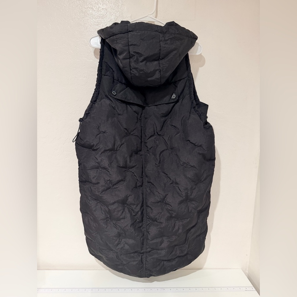 Women’s Black Long Hooded Puffer Quilted Vest size L - Picture 4 of 12